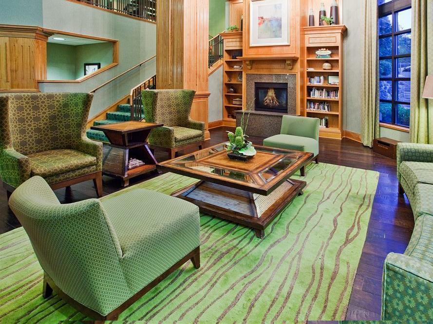 Holiday Inn Express Hotel & Suites Atlanta Buckhead By Ihg Экстерьер фото